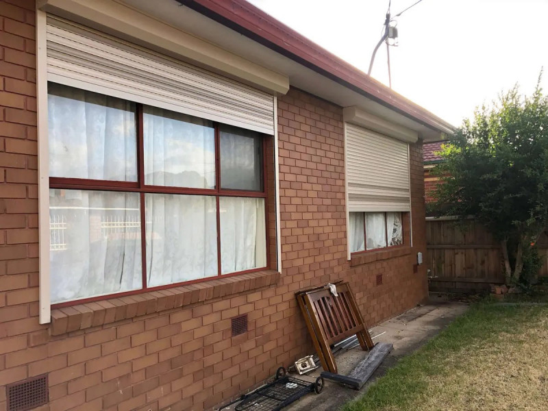 Műanyag redőny erkélyajtóra